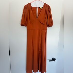 Alexia Admor burnt orange dress